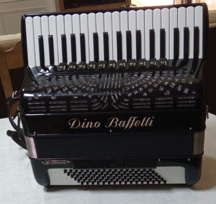 Acordeon Dino Baffeti  novo.