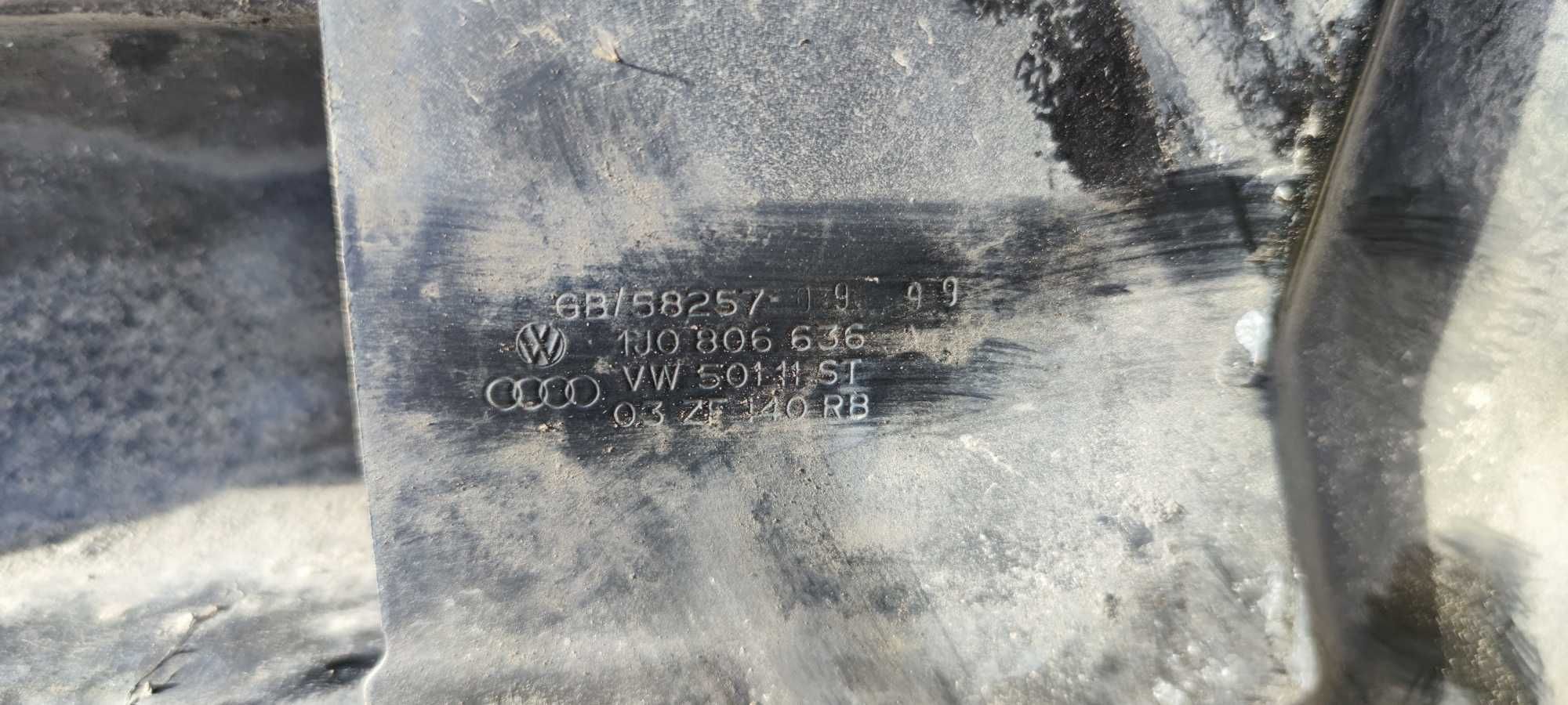 Volkswagen VW Bora Wzmocnienie Zderzaka Przód Belka Przednia