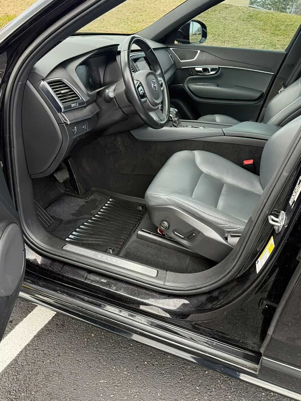 Volvo XC90  2020