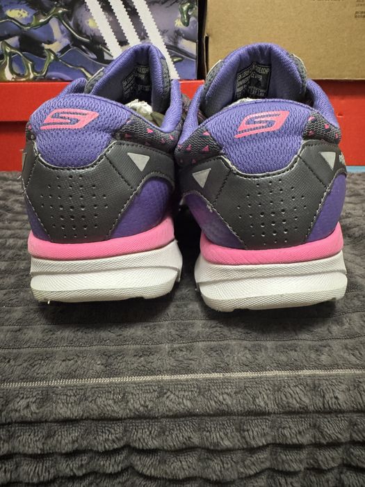 Жіночі кросівки Skechers GOrun Ultra 41(27см) оригінал