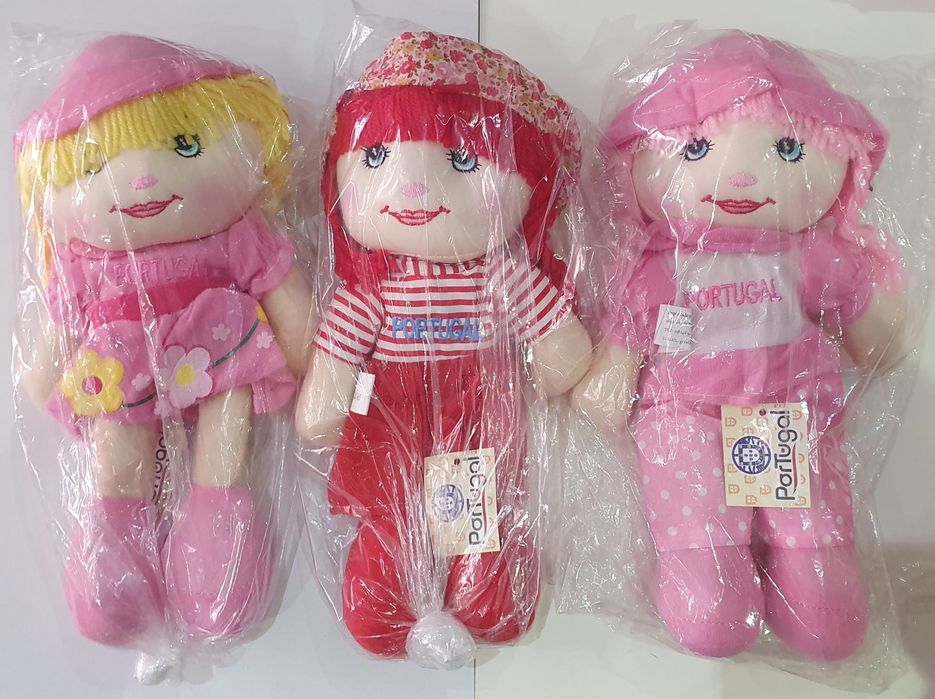 Peluches e bonecas de trapo