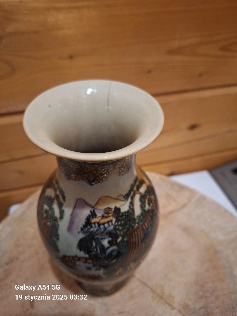 Stary porcelanowy wazon chiński, sygnowany