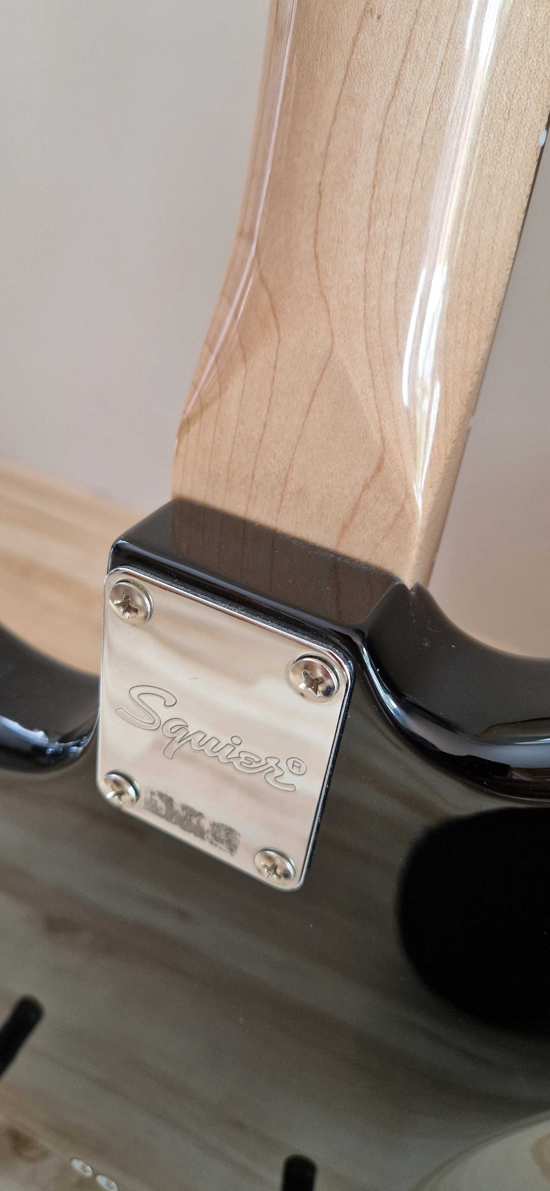 Gitara Squier by Fender Paranormal