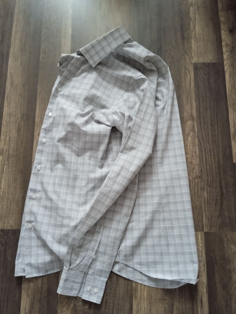 świetna koszula Calvin Klein fitted , super stan