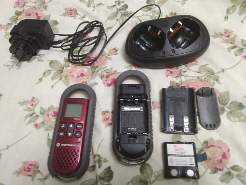 Motorola TLKR-T5 Red