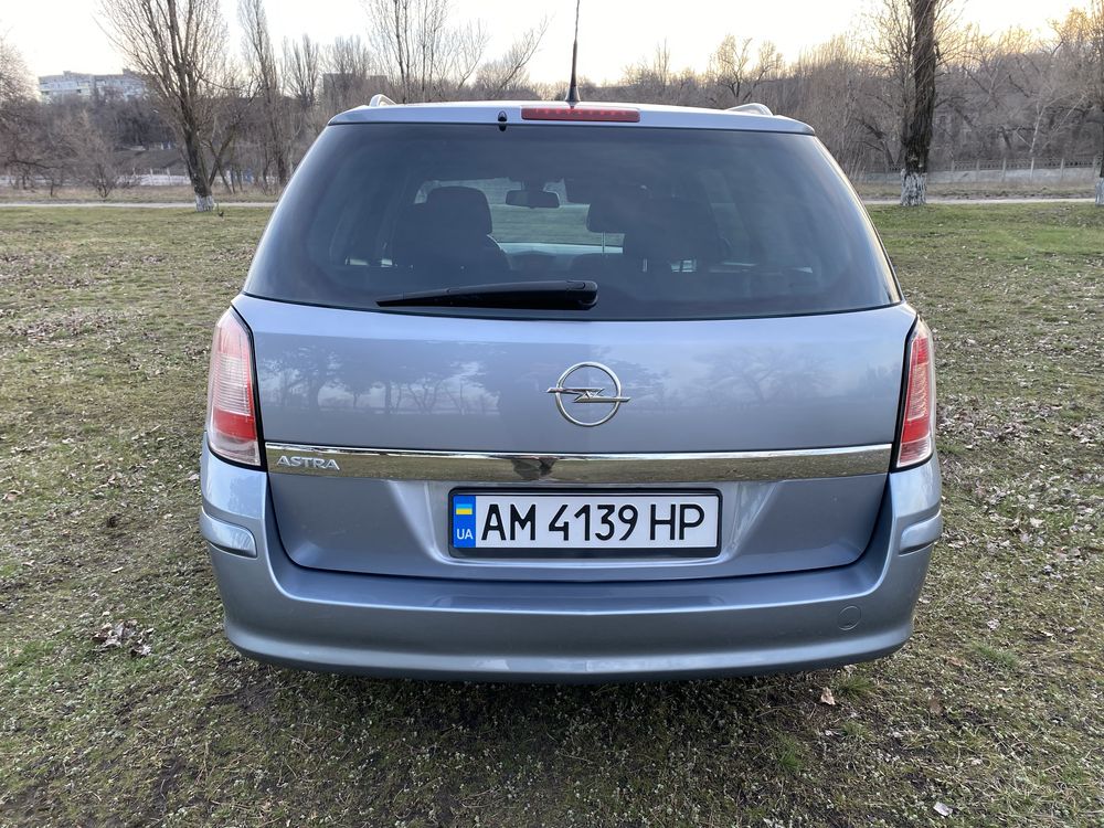 Opel Astra H 1.8 avtomat