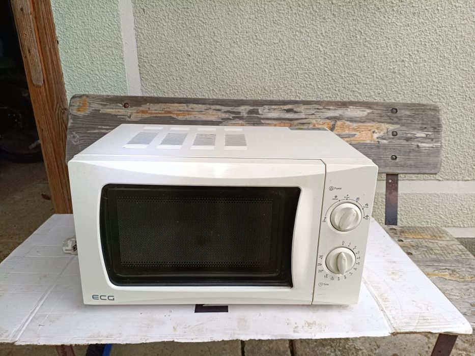 Мікрохвильова піч