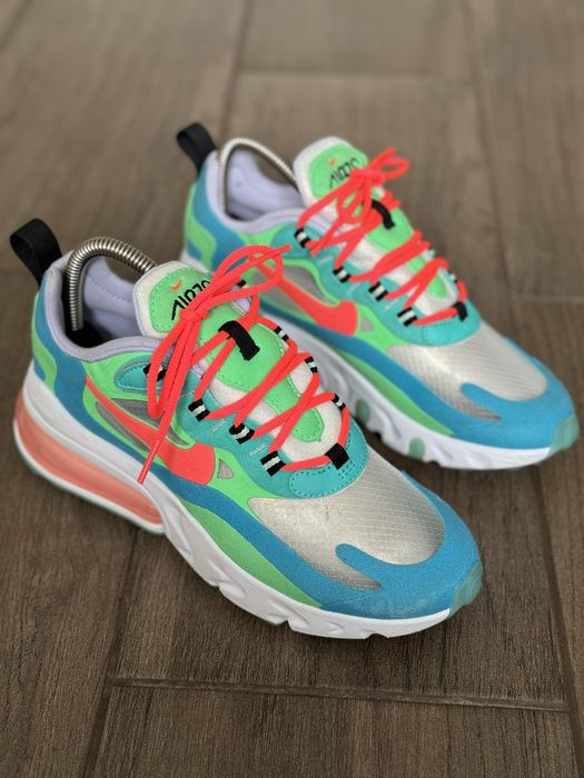 Кроссовки  Nike Air Max 270 React AT6174-300