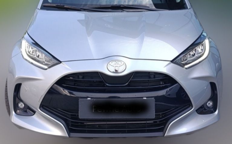 Yaris IV 4 1L0 maska zderzak błotniki lampy pas chłodnice wzmocnienie