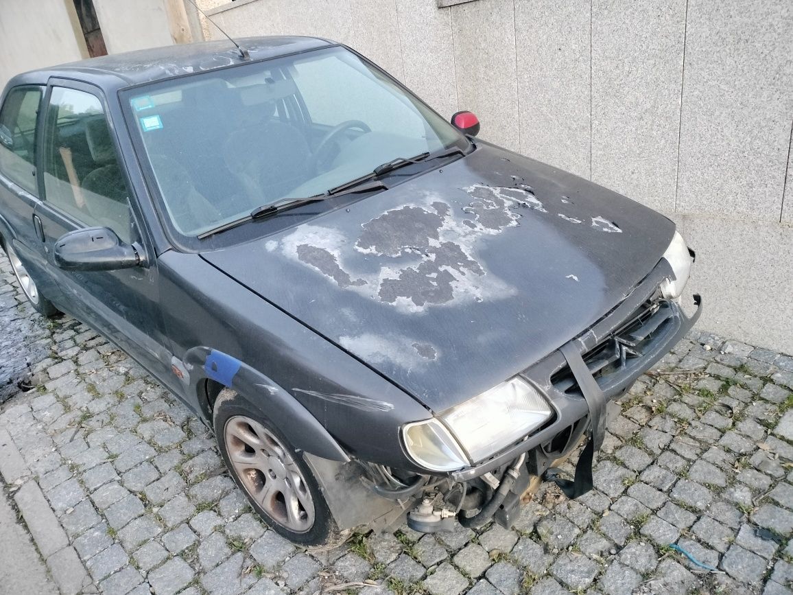 Citroën Saxo cup. VTS para peças motor 1.4 gasolina com ar condicionad