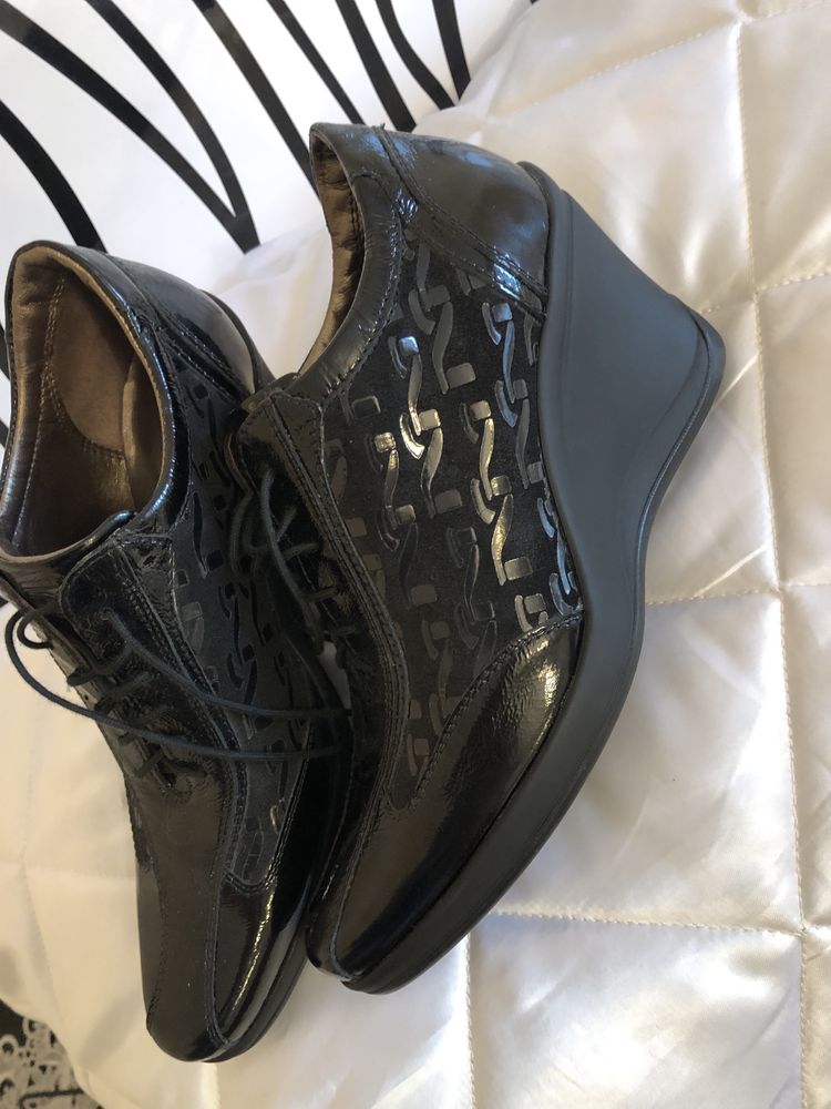 Снікерси Італія  Nero Giardini нові туфлі жіноче взуття розмір 39-40