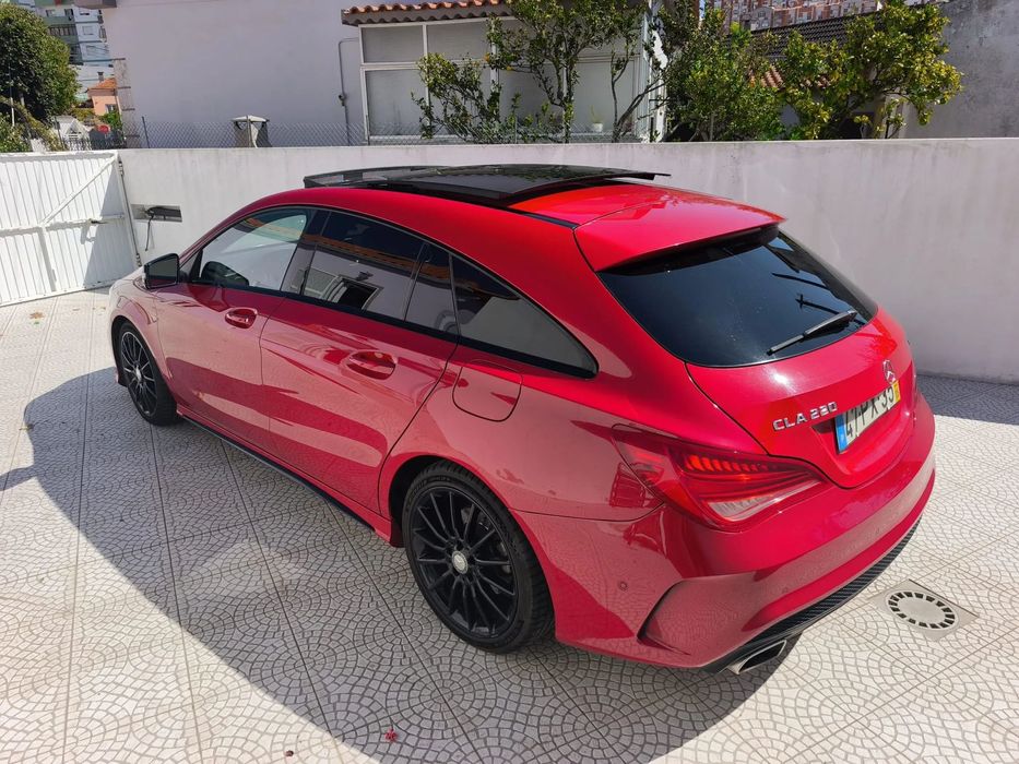Mercedes-Benz CLA 220 d Shooting Brake AMG Line Aut.