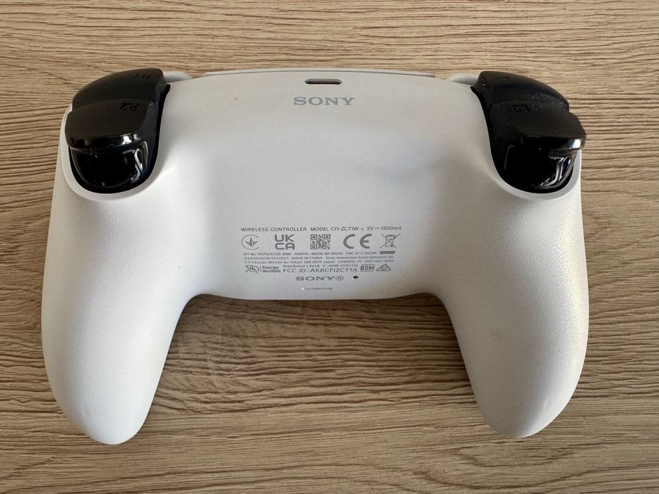 Comando PS5 DualSense (PS5/PC/Mac/Bluetooth) - 5 Anos de Garantia