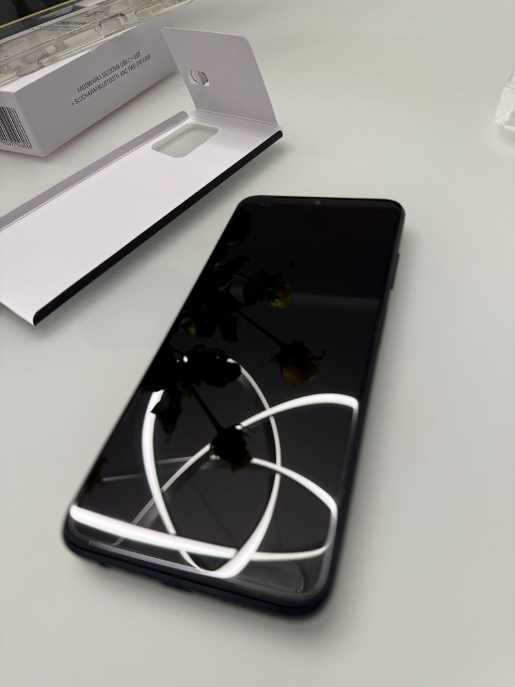 T Phone Pro (2023)