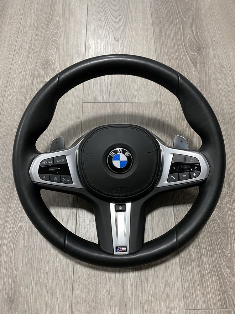 Оригинпльеый М-руль BMW G20 лепески вибро подогрем