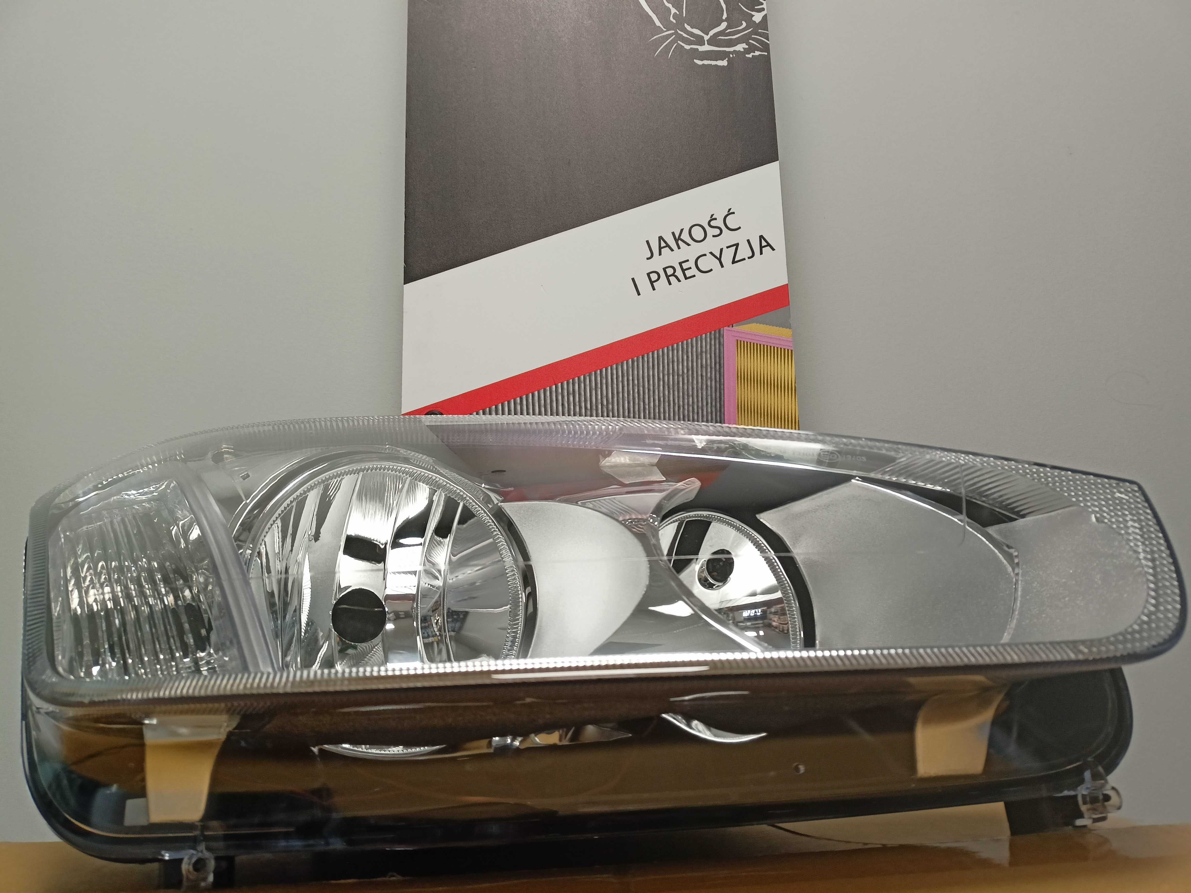 Ford C-Max 07- Lampa/Reflektor przód prawy /H7+H1 kpl h7 GRATIS