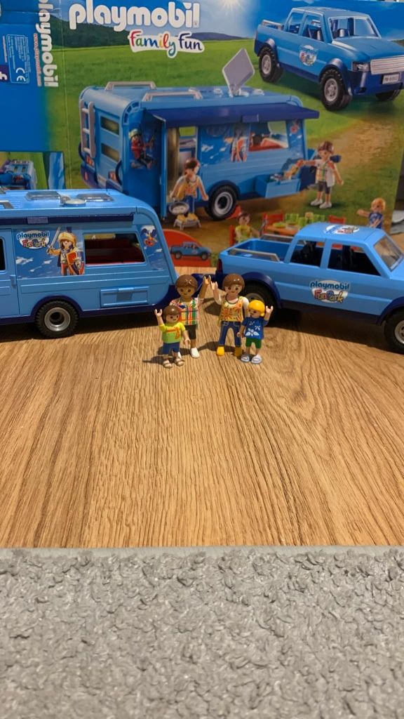Playmobil 9502 samochód z przyczepą