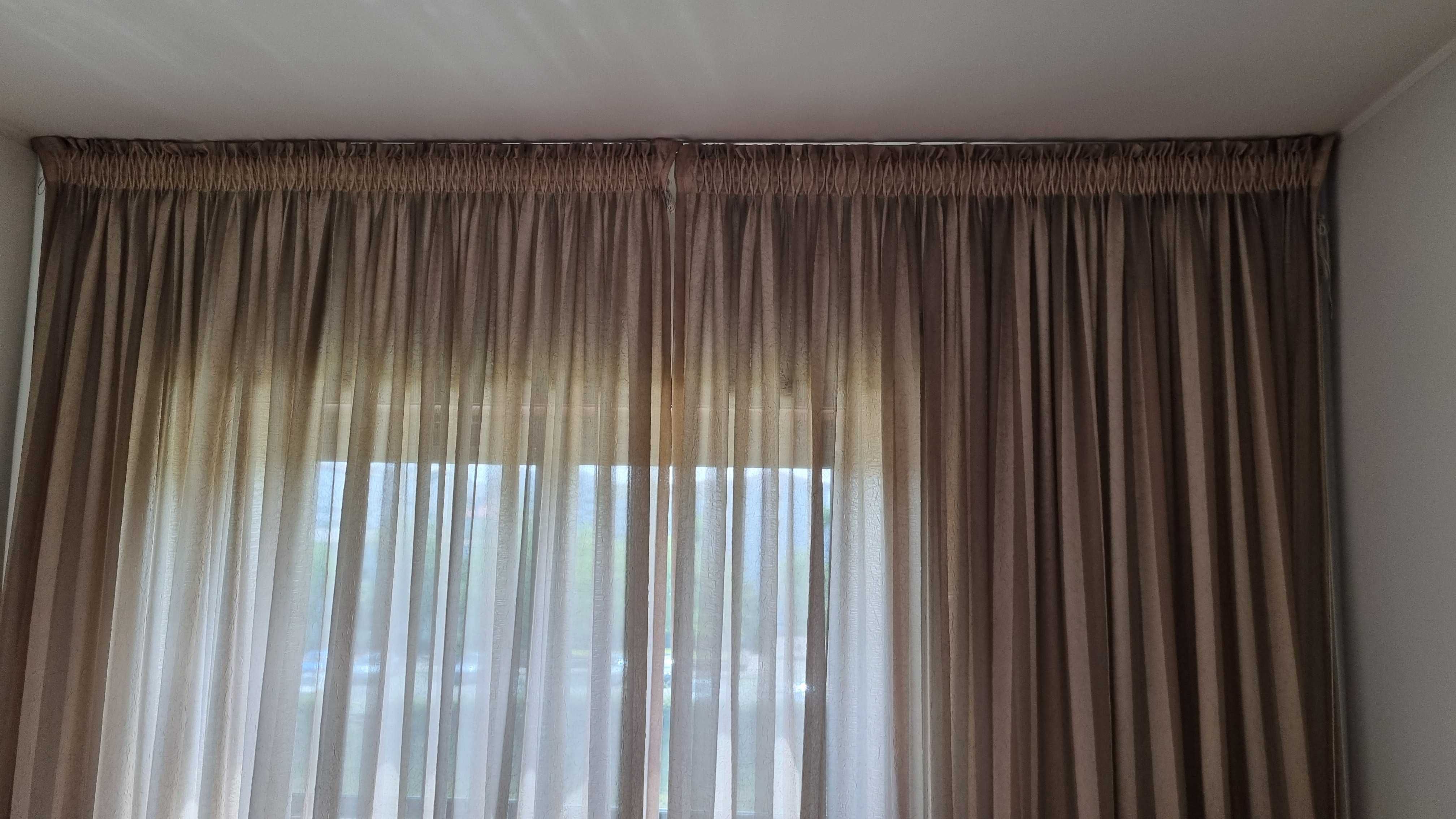 VENDO 2 cortinas com calhas