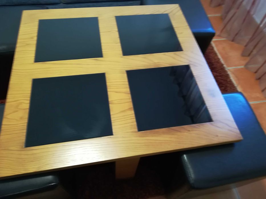 Mesa de sala de estar