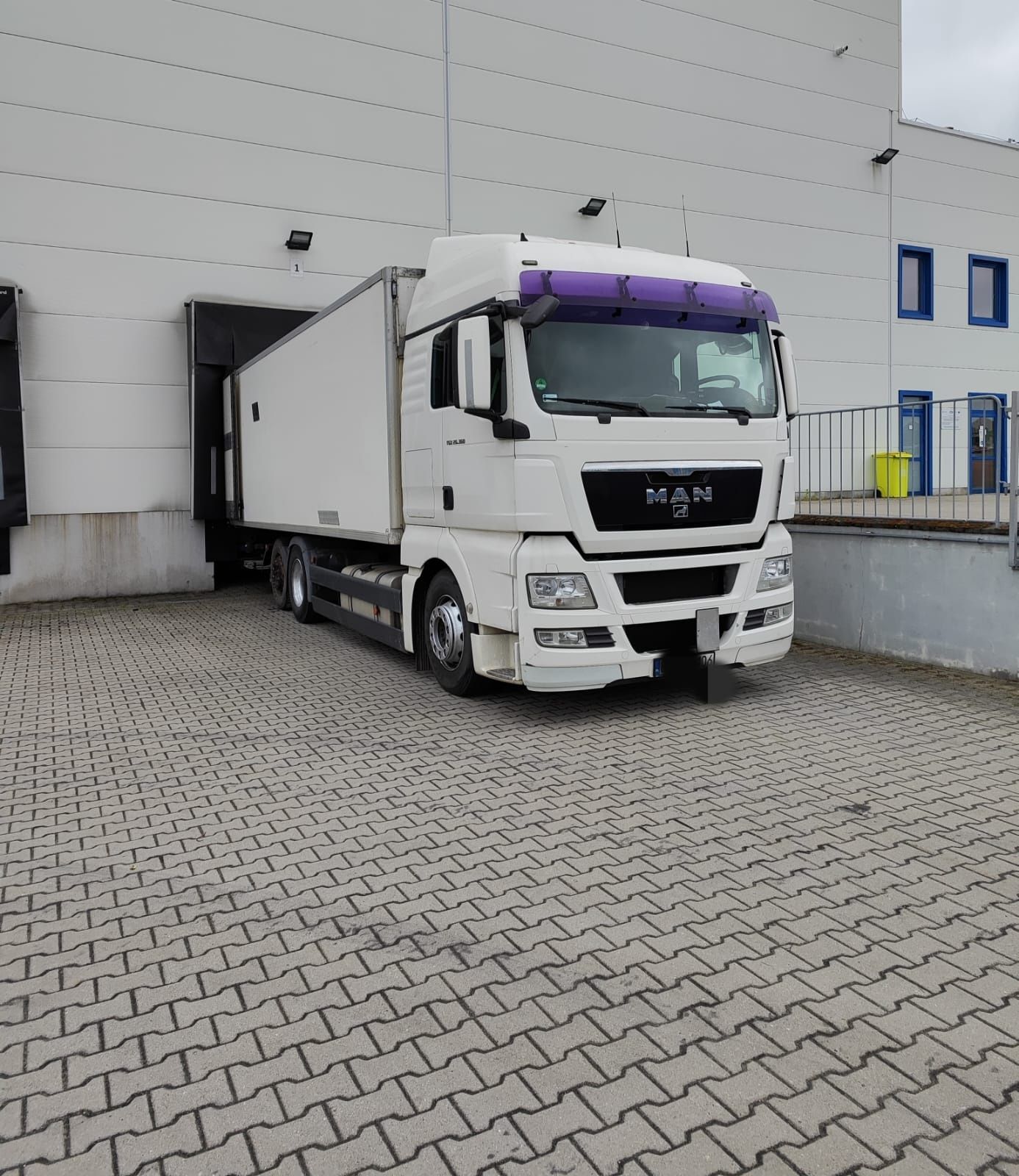 Transport ciężarowy - usługi transportowe/ Winda