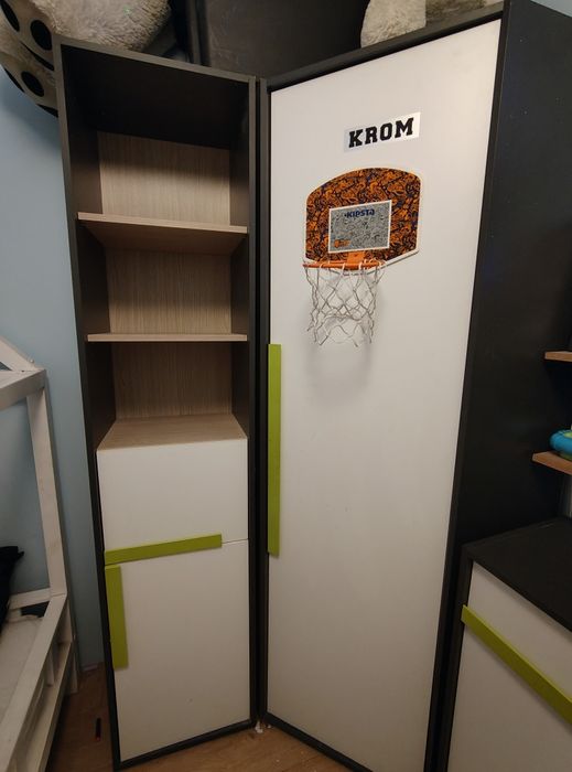 Komplet mebli dzieciecych, szafa, słupek, komoda