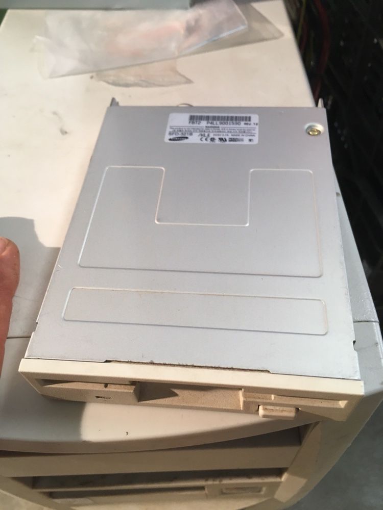 Leitor/gravador de disquetes 3,5” SAMSUNG