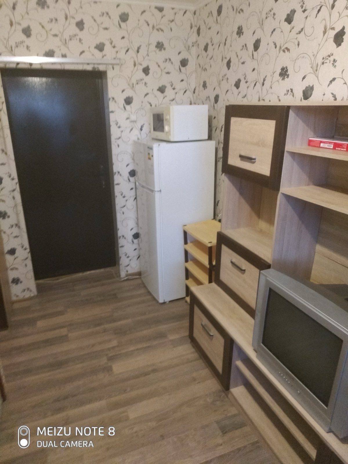 Продаж кімнати в ком.кв.,вул Азербайджанська 8-Б .