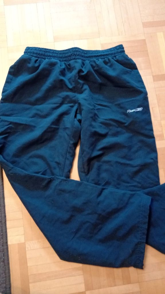 Spodnie damskie dresowe cienkie lekkie rozmiar XS firmy reebok