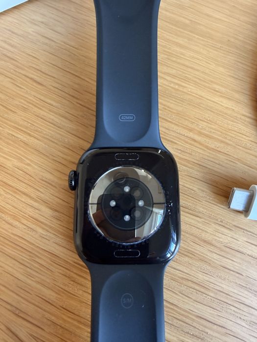 Apple Watch Series 10 – GPS – 42 mm – Jet Black