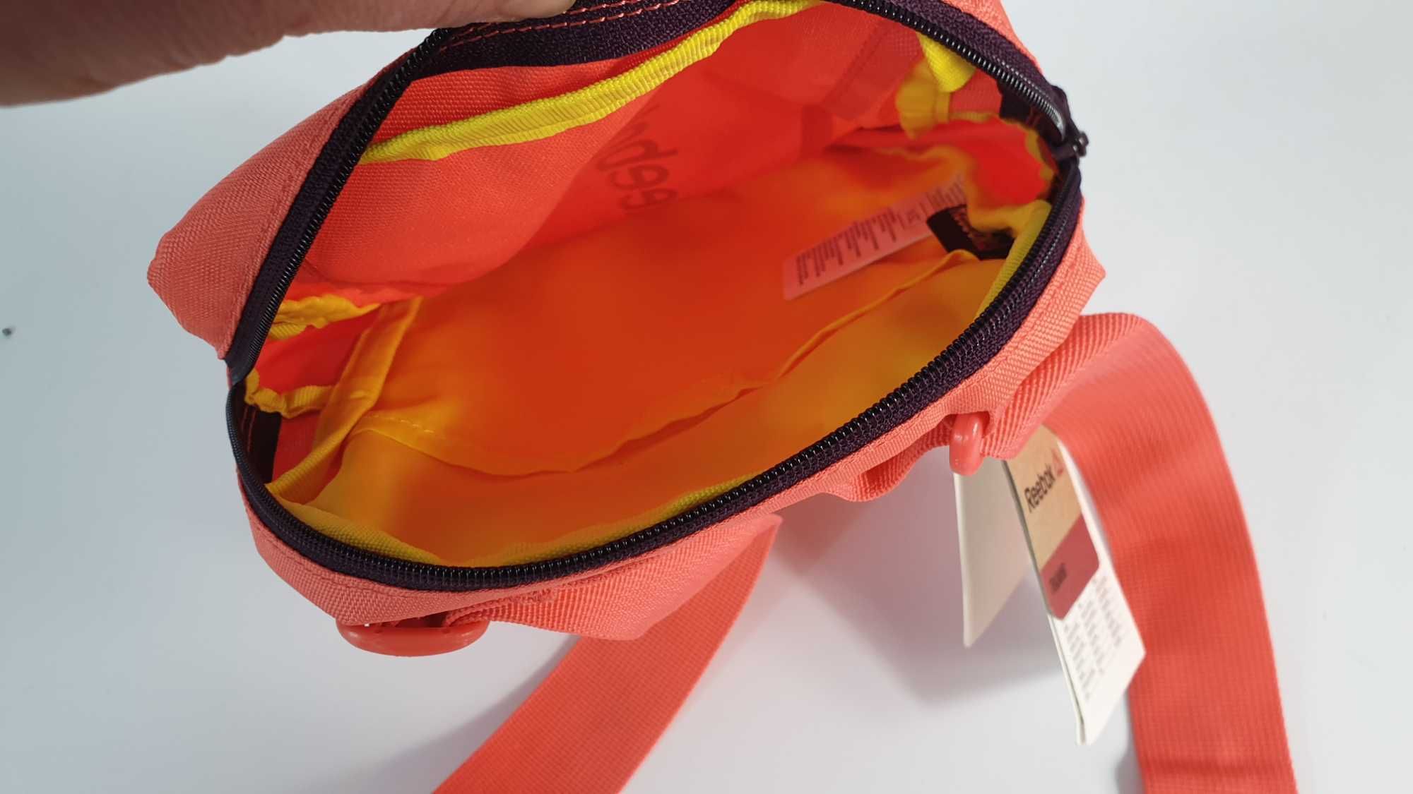 Reebok torba torebka miejska sportowa na ramię