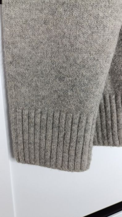 Zara wełniany beżowo-szary sweter o luźnym kroju oversize S