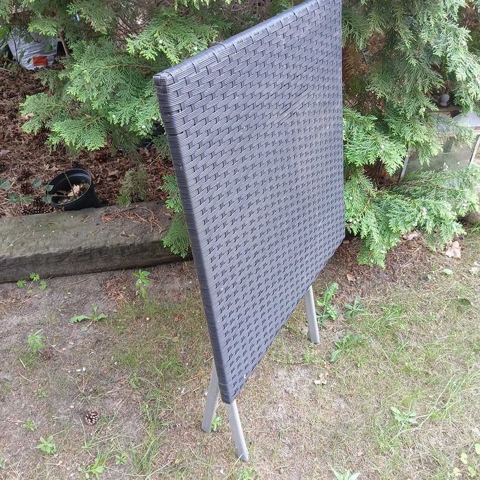 Stolik na balkon, taras z techno rattanu - składany.