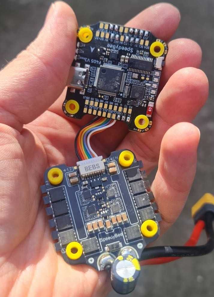15шт політний контроллер SpeedyBee F405 V3 с FC+ESC 50А стек новий