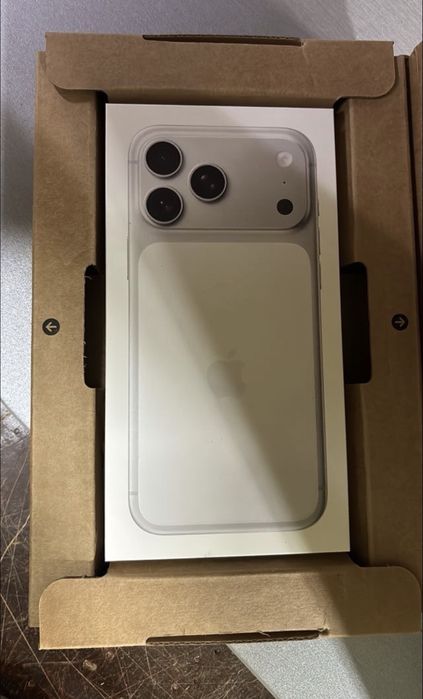 Iphone 17 pro max 256gb novo