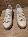 Buty elegancko sportowe