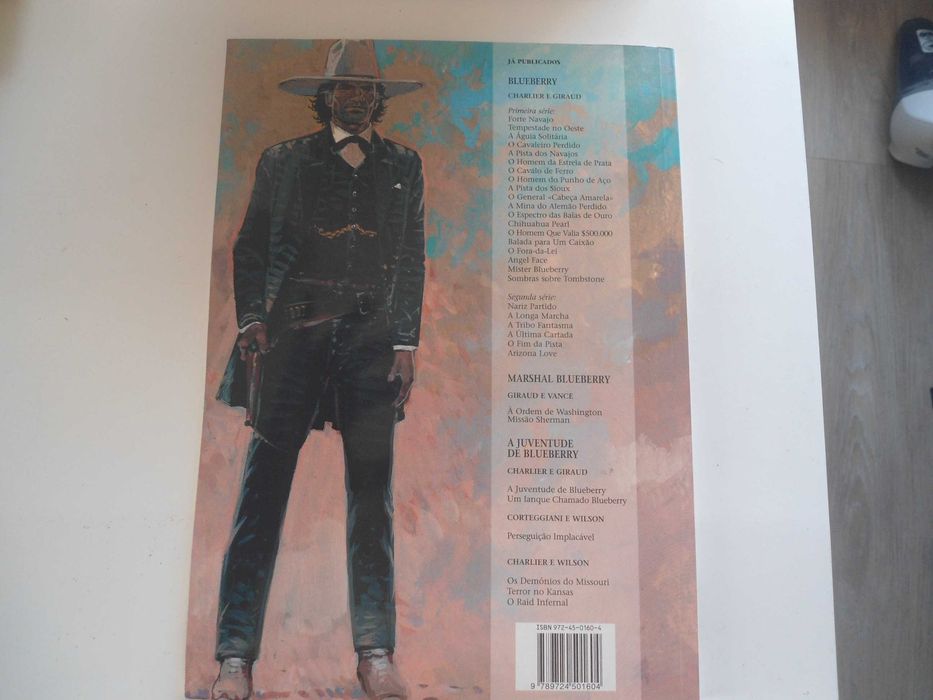 O Cavalo de Ferro -Blueberry por Charlier Giraud