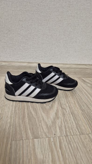 Кросівки дитячі Adidas 21 розміру