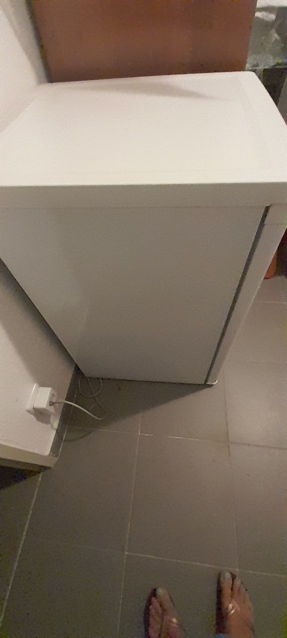 Arca frigorífica vertical LG
