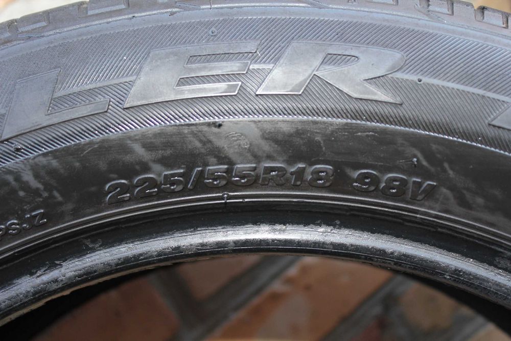 Шины Bridgestone R 18 225/55 98 V