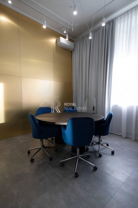 Оренда Офіс 155 м.кв вул. Хмельницького Богдана Центр Сучасний ремонт