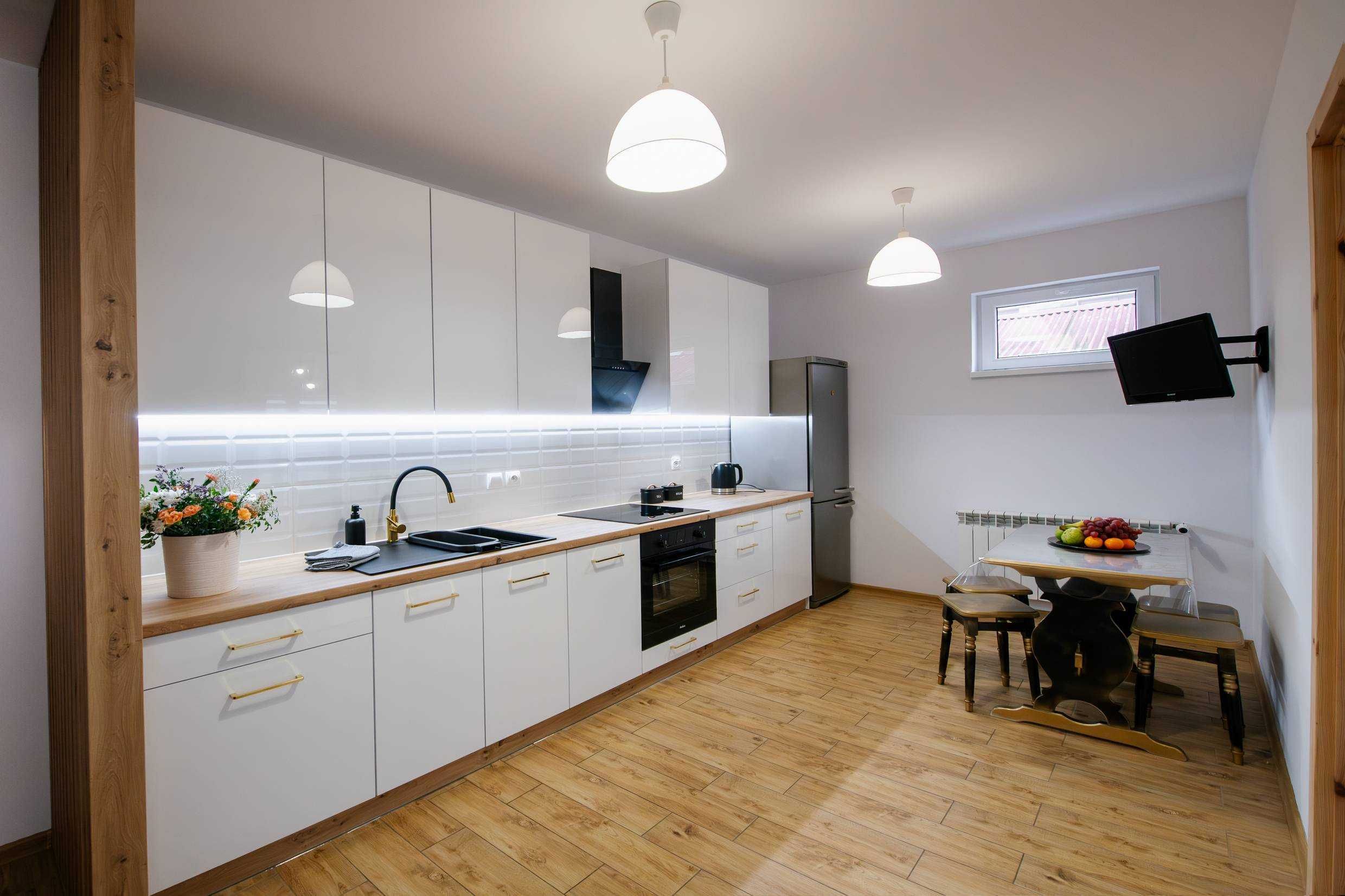 Apartament z ogródkiem. Spokojna okolica. Wynajem krótkie terminy.