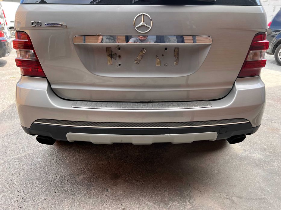 Задний бампер Мерседес ML W164 задній бампер МЛ 164 Дорестайл