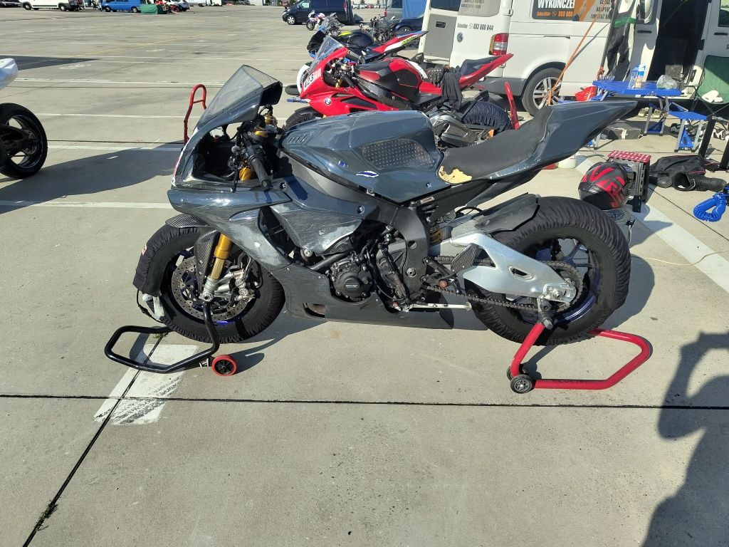 Yamaha R1 R1M RN65 2023r