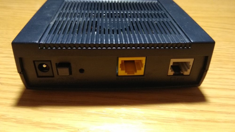 Модем ADSL2+ ZyXEL P660RT2 EE