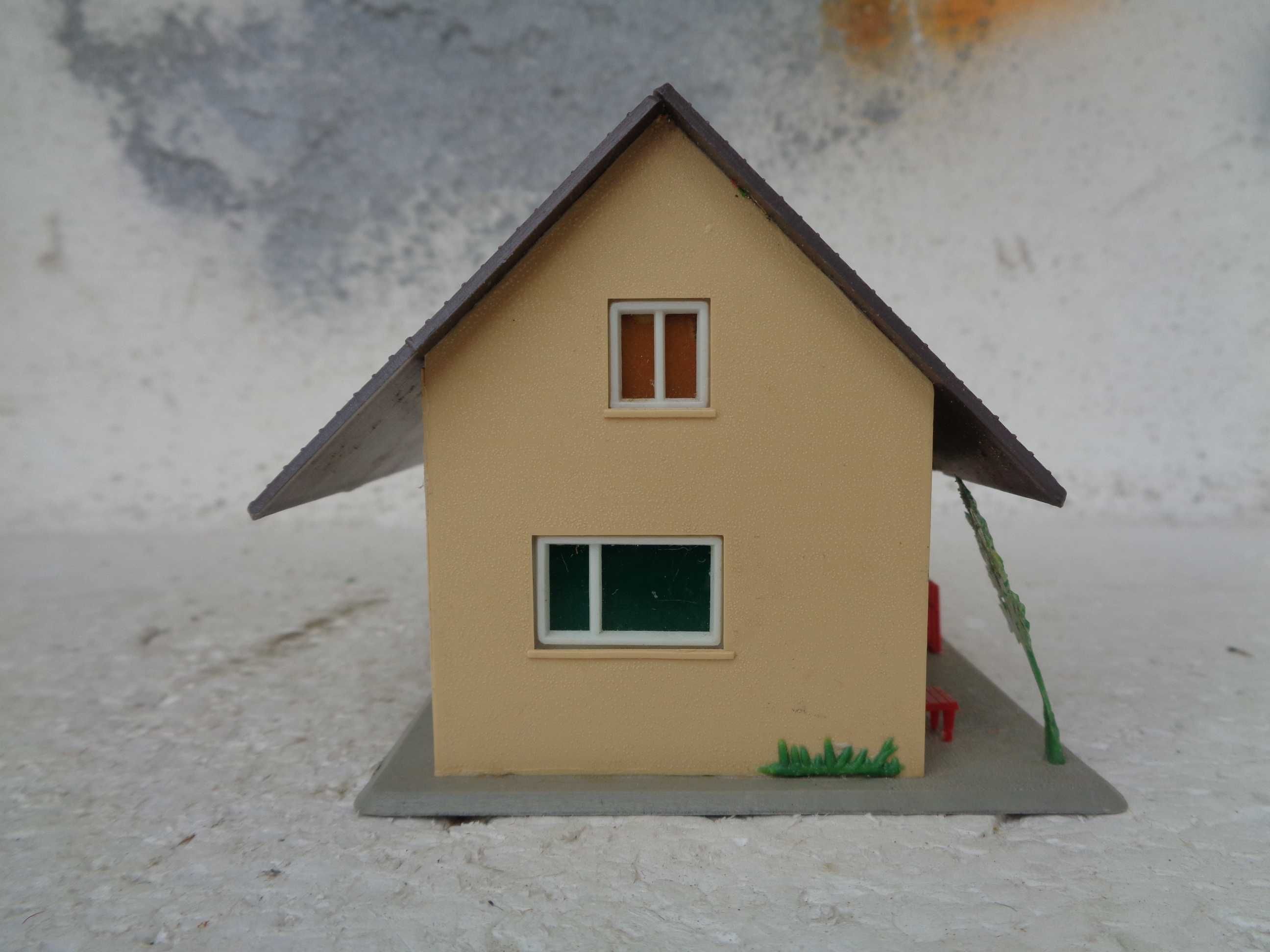 1:87 Faller Casa moradia para pista comboio