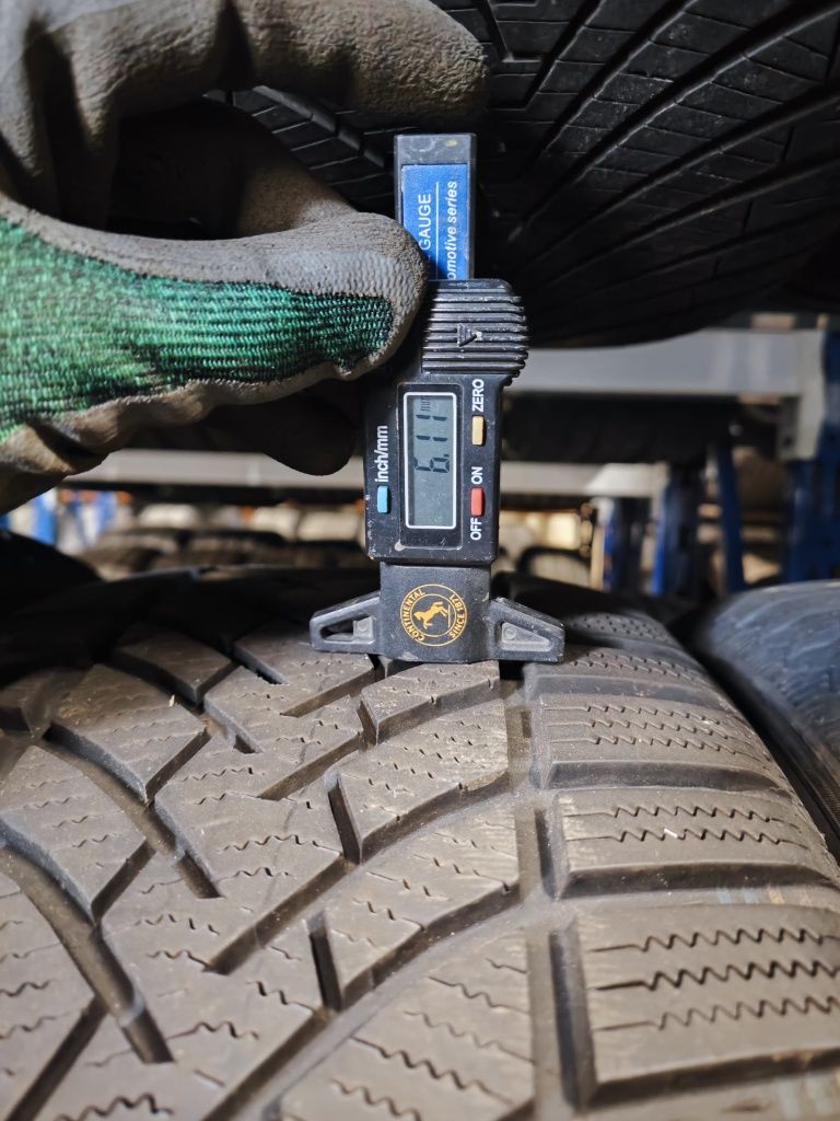 2x235/55 R17 Semperit Speed-grip 3 zimowe