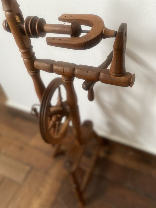 Roda ou roca de fiar linho,antiga