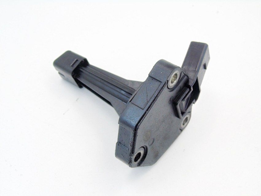 Czujnik Oleju 2.7 3.0 Tdi Audi A4 B8 A5 Q5 A6 A8