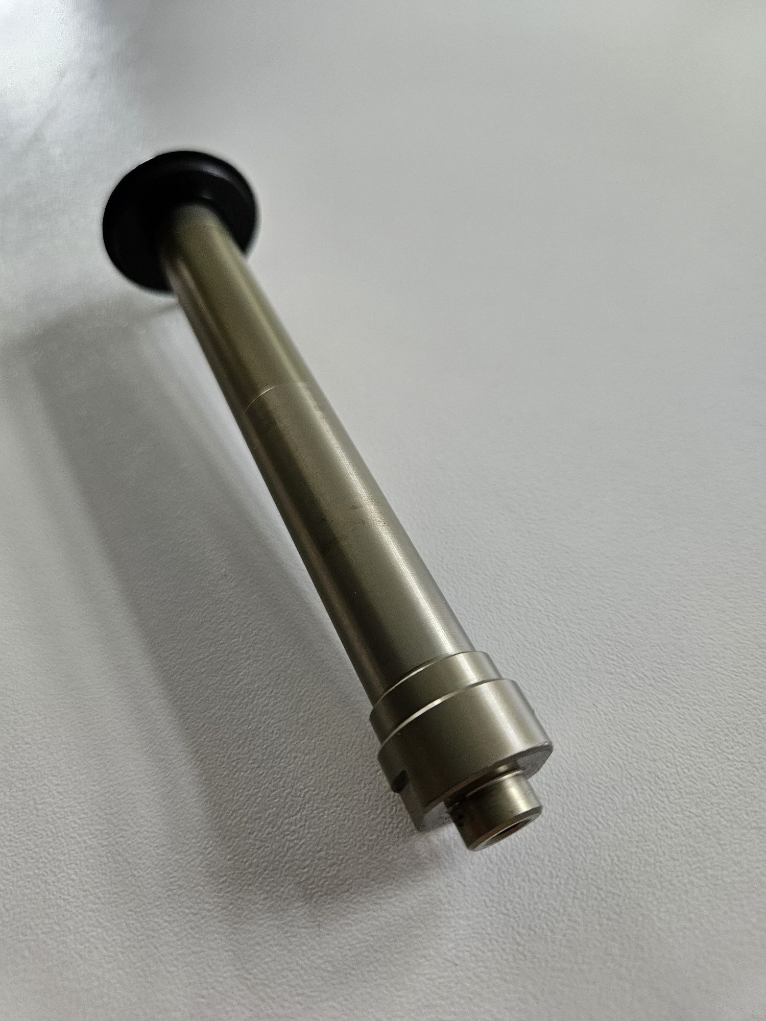 Oś piasty Novatec D792SB, adapter sztywna oś X12 do QR