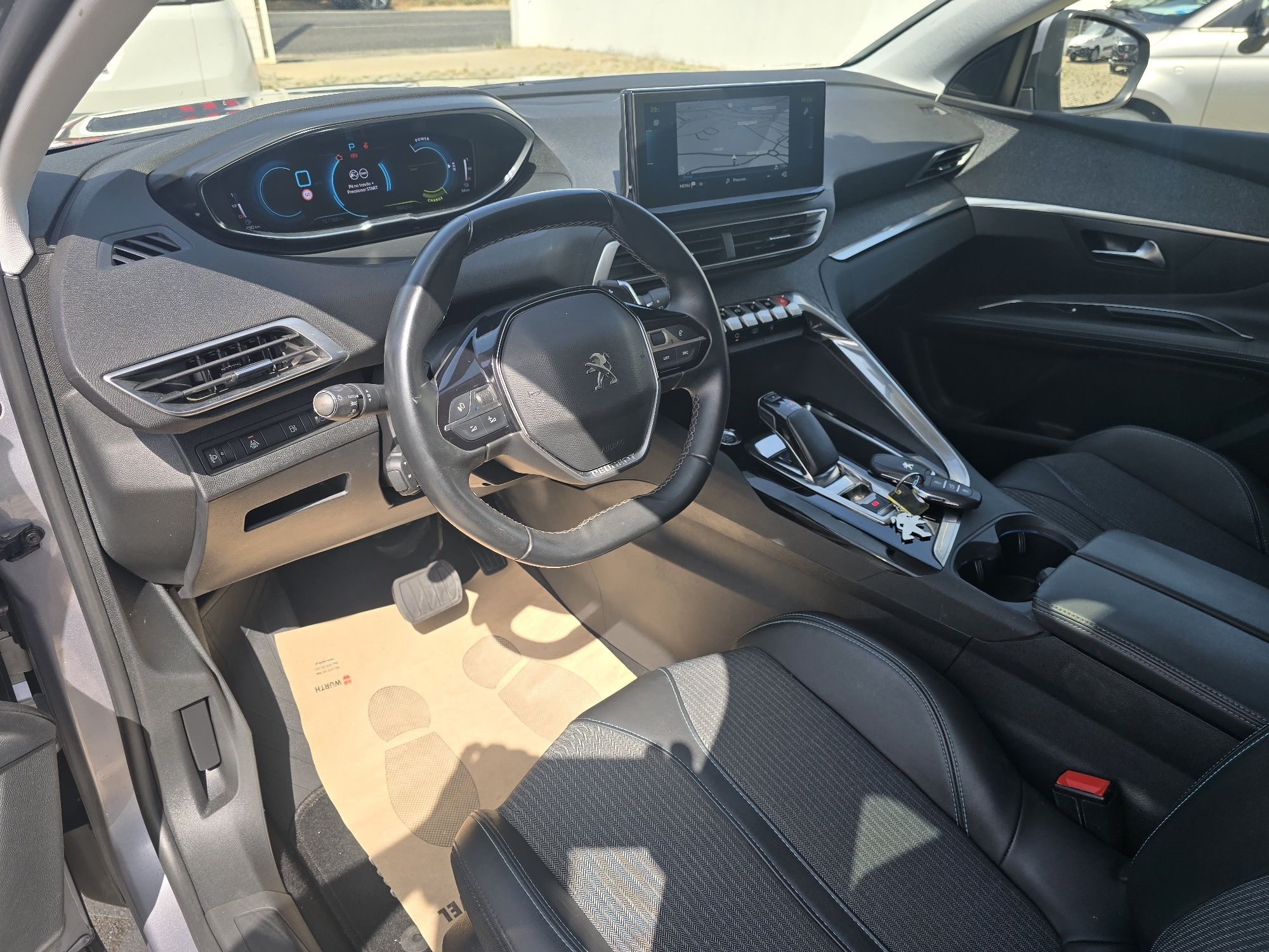 PEUGEOT  3008 1.6 HYBRID PLUG IN  ALLURE